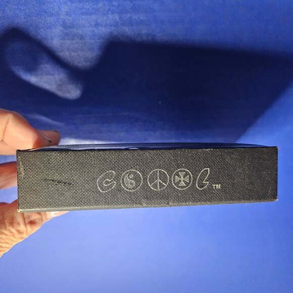 Adult/Teen Adjustable Black And White Musical Note Bow Tie - Picture 7 of 7